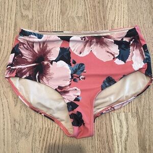 Albion Fit swim bottoms XS